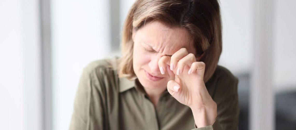 me duele el ojo pero no tengo nada